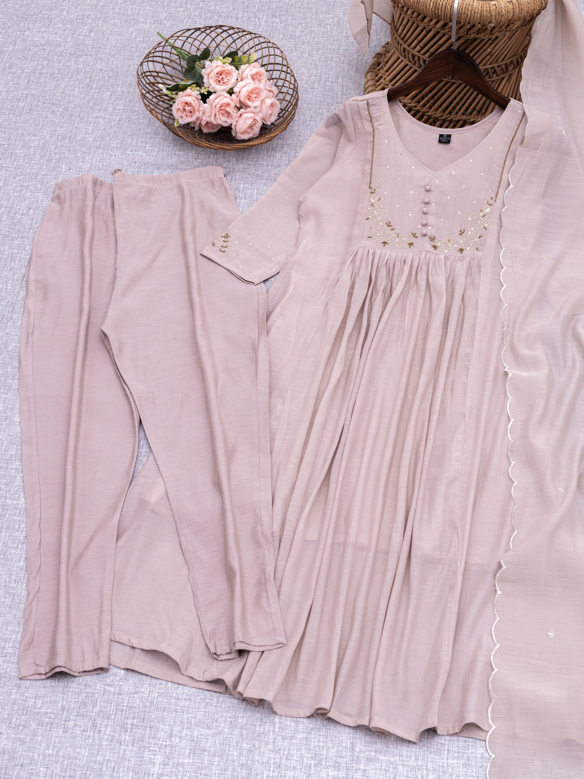 Elegant Mal Chanderi Handwork Kurti Set