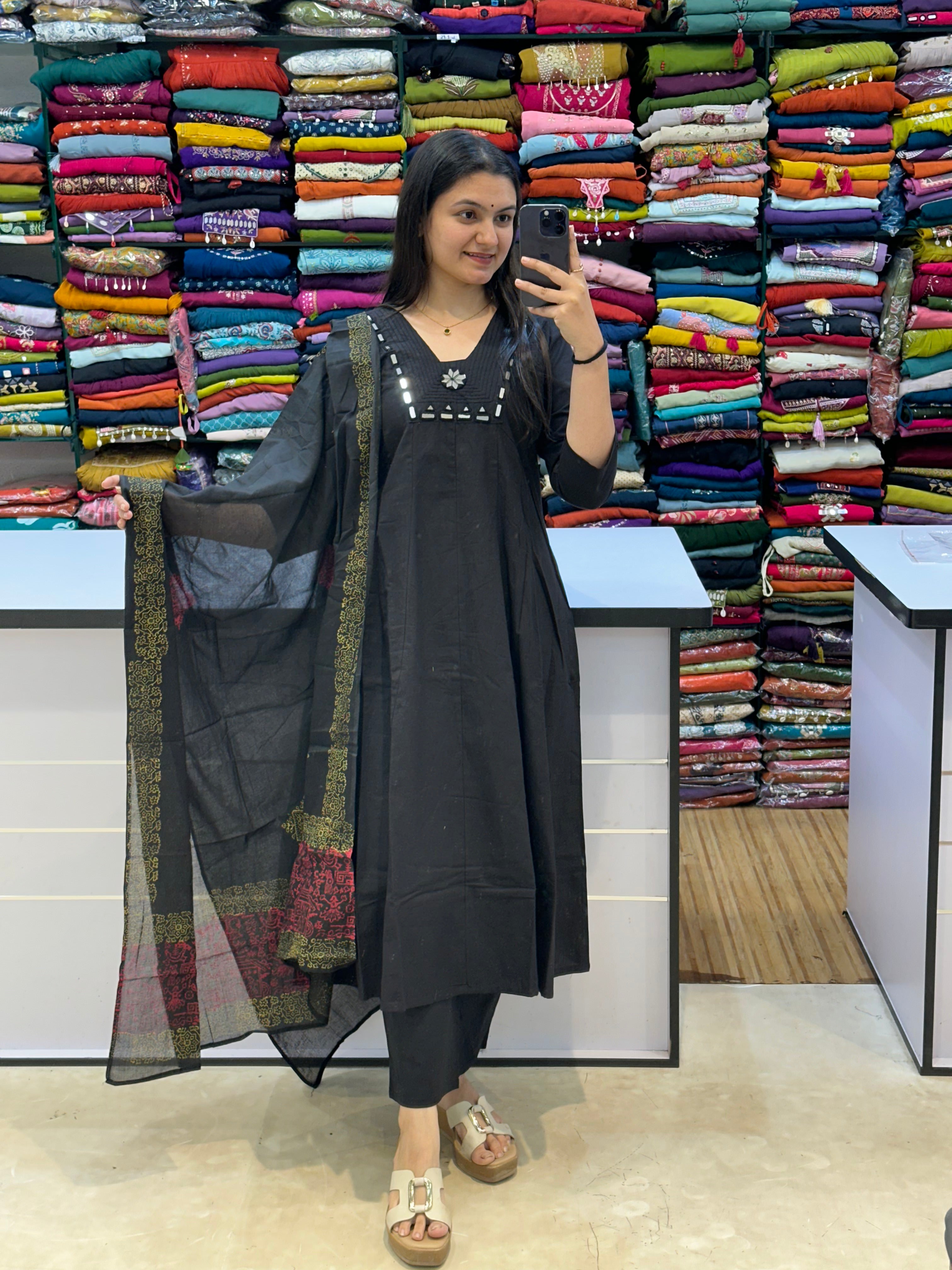 Cotton Round Kurti with Block Print Dupatta & Hand Work Detailing