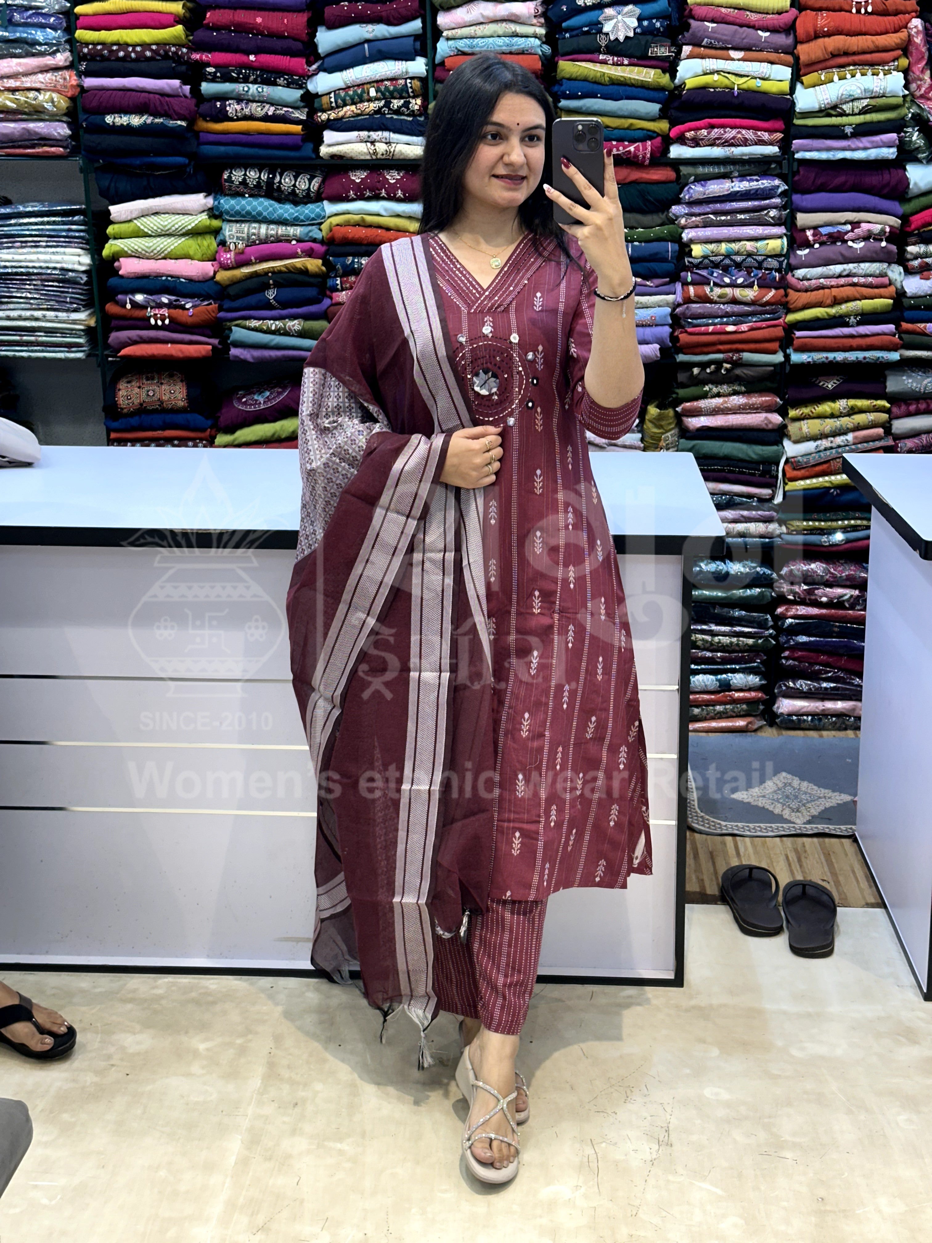 Vira Dobby Print Kurti Set with Dupatta