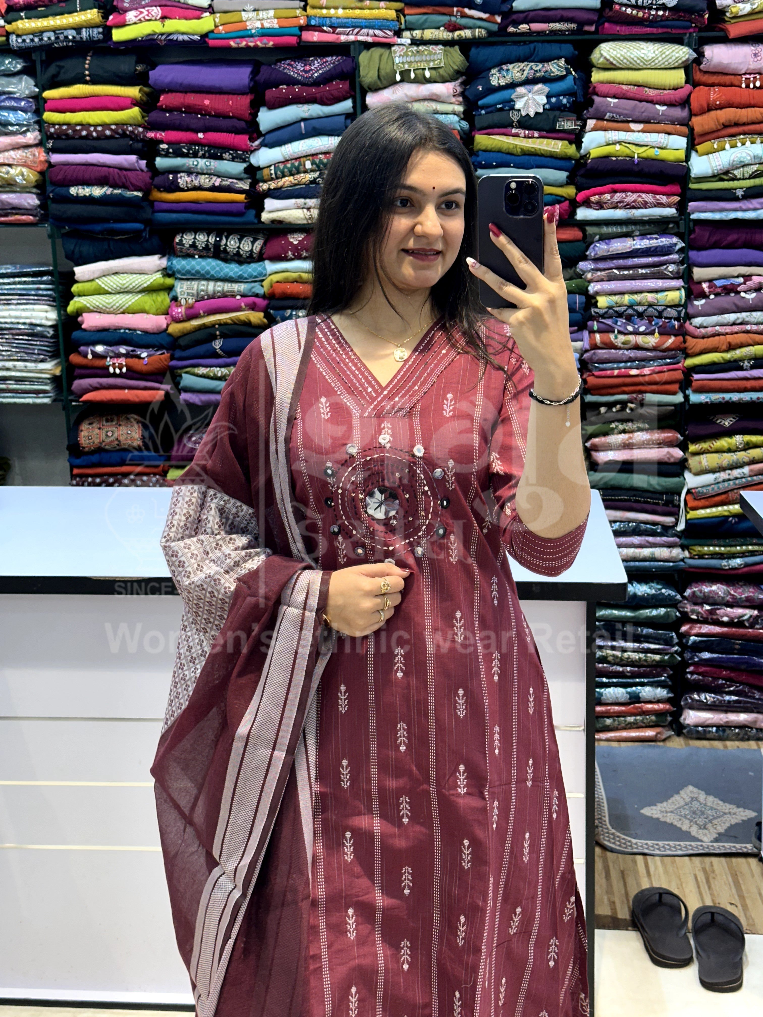 Vira Dobby Print Kurti Set with Dupatta