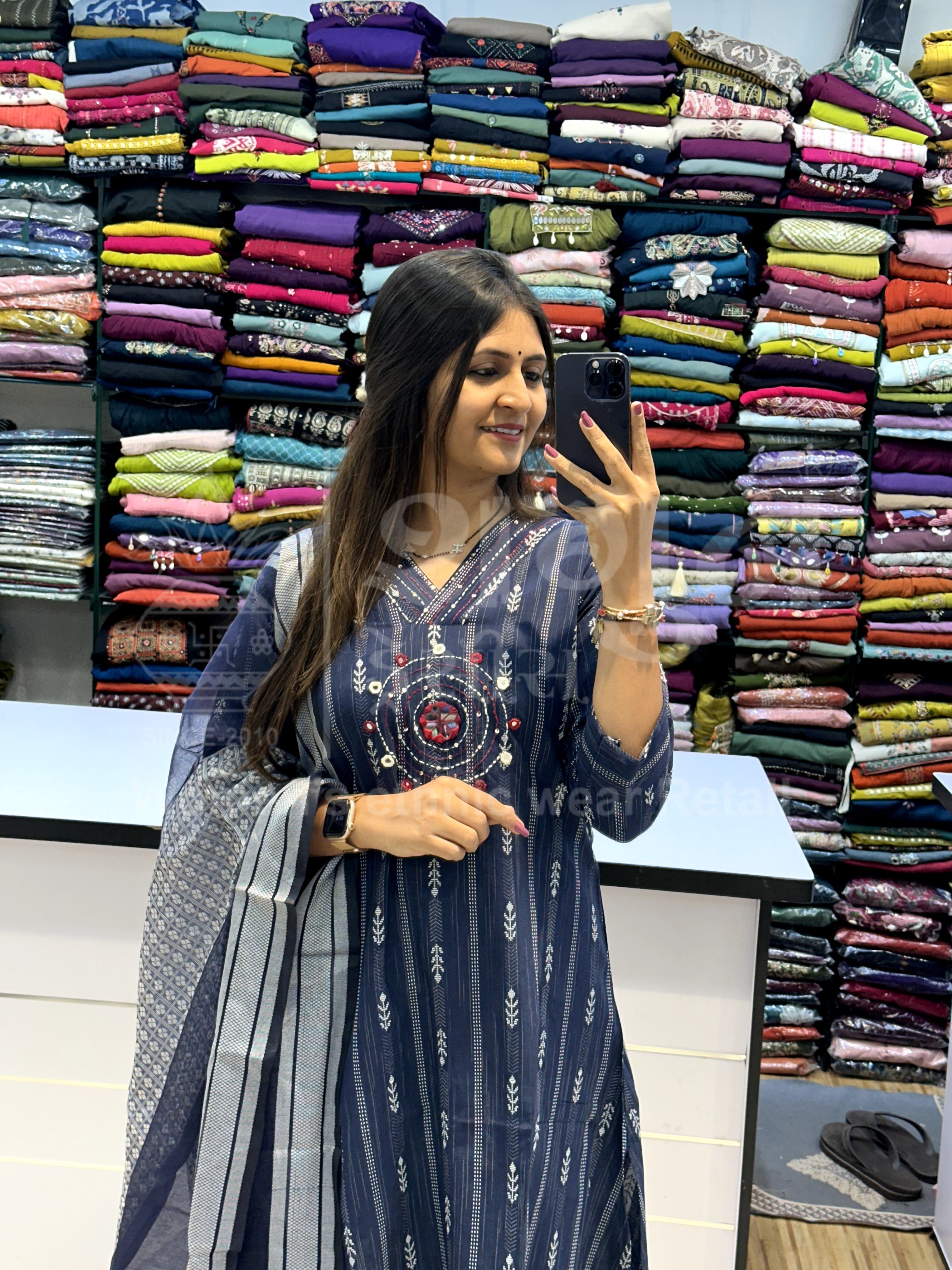 Vira Dobby Print Kurti Set with Dupatta