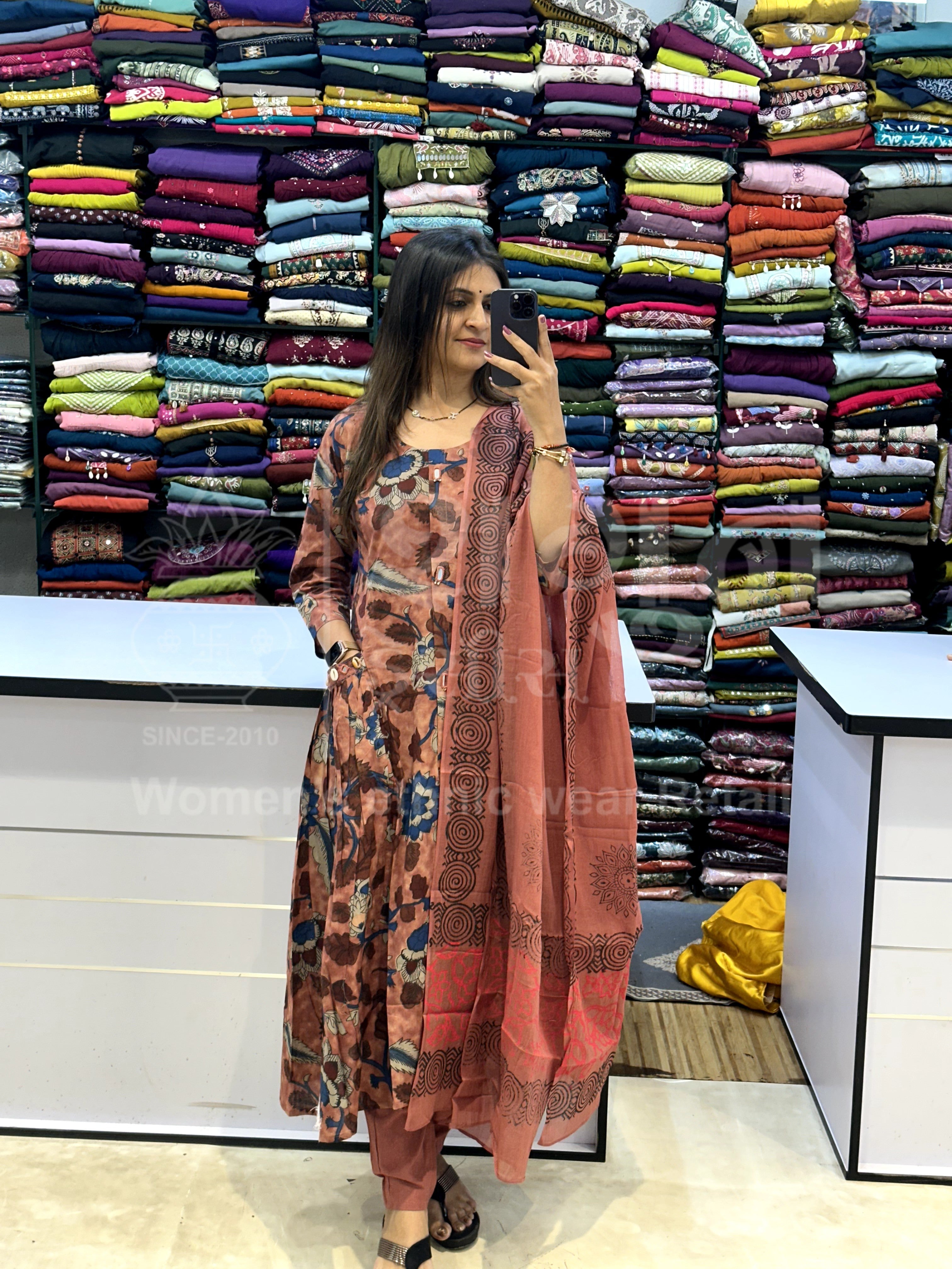 Floral Printed Kurti Set with Matching Dupatta